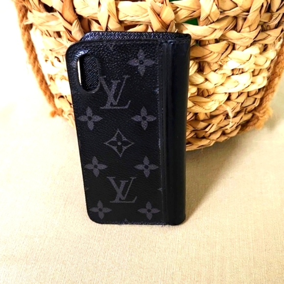 LOUIS VUITTON Monogram Eclipse Canvas iPhone X FolioCase Black/Grey - Picture 3 of 7